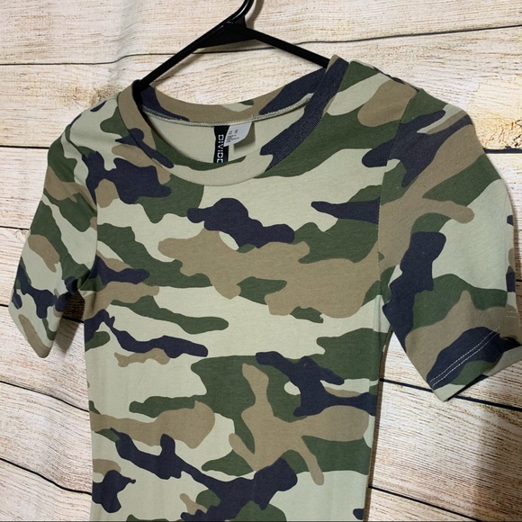 Camo T-shirt Bodycon Dress - Picture 2 of 6